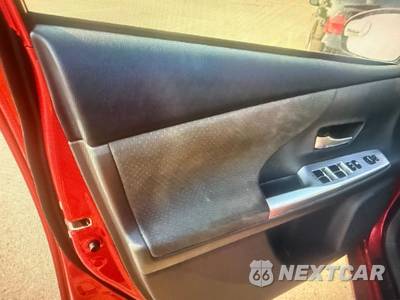 2012 Toyota Prius v Three - zdjęcie 14 z 15 - miniatura