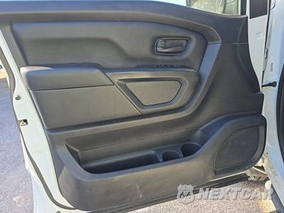 2020 Nissan TITAN S Crew Cab Short Bed - zdjęcie 9 z 25 - miniatura