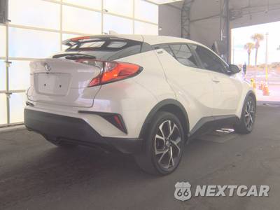 2020 Toyota C-HR XLE - zdjęcie 4 z 23 - miniatura