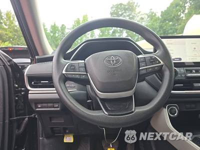 2025 Toyota Grand Highlander LE - zdjęcie 10 z 37 - miniatura