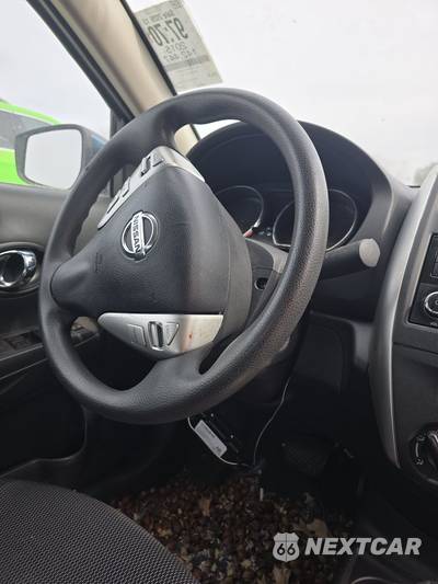 2015 Nissan Versa - zdjęcie 10 z 17 - miniatura