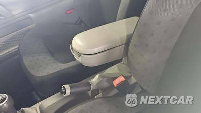 2002 Volkswagen New Beetle GLS - zdjęcie 34 z 50 - miniatura