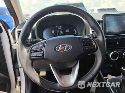 2025 Hyundai Venue SEL - zdjęcie 10 z 22 - miniatura
