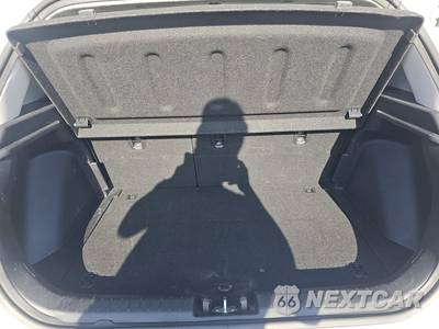 2025 Hyundai Venue SEL - zdjęcie 16 z 27 - miniatura