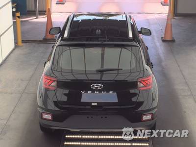 2025 Hyundai Venue SEL - zdjęcie 5 z 27 - miniatura