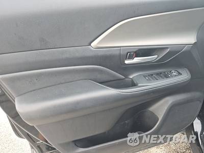 2025 Toyota Grand Highlander XLE - zdjęcie 9 z 29 - miniatura