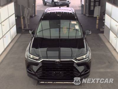 2025 Toyota Grand Highlander XLE - zdjęcie 2 z 26 - miniatura