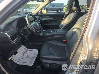 2025 Toyota Grand Highlander XLE - zdjęcie 7 z 29 - miniatura