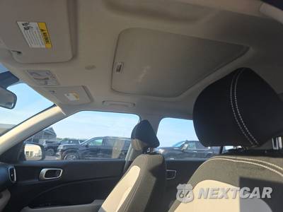2025 Hyundai Venue SEL - zdjęcie 17 z 27 - miniatura