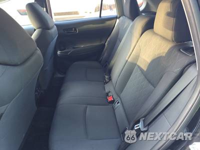 2025 Toyota Corolla Cross LE - zdjęcie 13 z 34 - miniatura