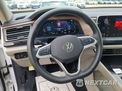 2025 Volkswagen Atlas 2.0T SE w/Technology - zdjęcie 10 z 23 - miniatura