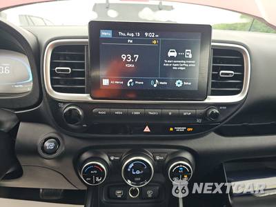 2025 Hyundai Venue SEL - zdjęcie 11 z 22 - miniatura