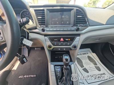 2017 Hyundai Elantra SE Sedan - zdjęcie 11 z 43 - miniatura