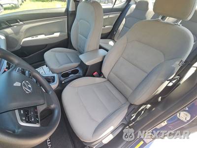 2017 Hyundai Elantra SE Sedan - zdjęcie 7 z 43 - miniatura