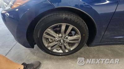 2017 Hyundai Elantra SE Sedan - zdjęcie 25 z 43 - miniatura