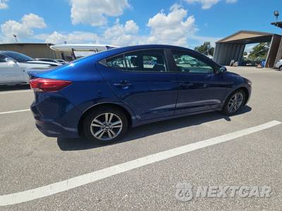 2017 Hyundai Elantra SE Sedan - zdjęcie 4 z 43 - miniatura
