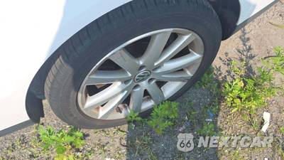 2010 Volkswagen Passat Sedan Komfort - zdjęcie 33 z 38 - miniatura