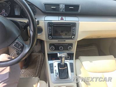 2010 Volkswagen Passat Sedan Komfort - zdjęcie 11 z 38 - miniatura