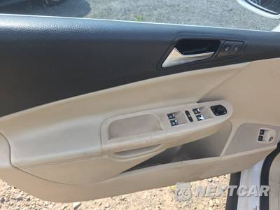 2010 Volkswagen Passat Sedan Komfort - zdjęcie 9 z 38 - miniatura