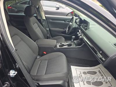 2026 Honda Civic Sedan LX - zdjęcie 8 z 29 - miniatura