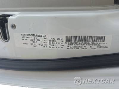 2014 Volkswagen Routan S 121.2" WB - zdjęcie 15 z 18 - miniatura