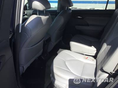 2021 Toyota Highlander XLE - zdjęcie 12 z 16 - miniatura