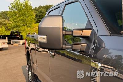 2022 Ford Super Duty F-350 Lariat Crew Cab Medium Bed - zdjęcie 9 z 45 - miniatura