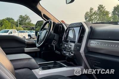 2022 Ford Super Duty F-350 Lariat Crew Cab Medium Bed - zdjęcie 15 z 45 - miniatura