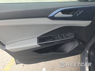 2022 Volkswagen Taos SE - zdjęcie 9 z 22 - miniatura