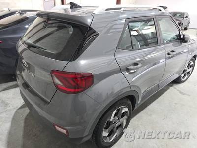 2021 Hyundai Venue SEL - zdjęcie 4 z 18 - miniatura