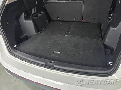 2025 Volkswagen Atlas 2.0T SE w/Technology - zdjęcie 13 z 20 - miniatura