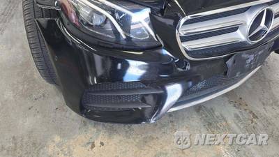 2017 Mercedes-Benz E 300 Sport 4MATIC Sedan - zdjęcie 37 z 38 - miniatura