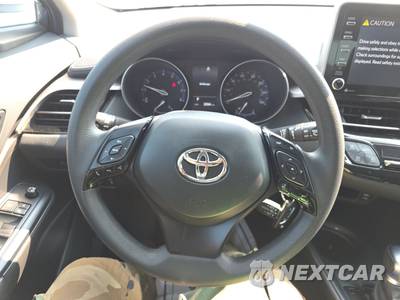 2021 Toyota C-HR LE - zdjęcie 10 z 34 - miniatura
