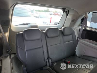 2010 Volkswagen Routan SE w/Rear Seat Entertainment & Navigation 121.2" WB - zdjęcie 14 z 19 - miniatura