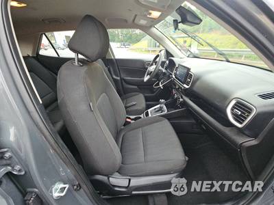 2026 Hyundai Venue SE - zdjęcie 8 z 27 - miniatura