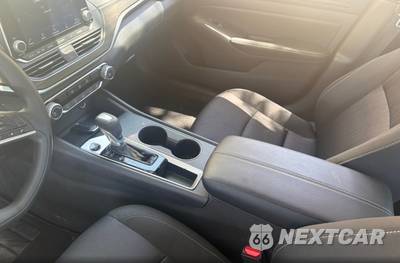 2026 Nissan Altima SV - zdjęcie 11 z 27 - miniatura