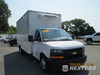 2024 Chevrolet Express 3500 Cutaway 1WT DRW - zdjęcie 4 z 34 - miniatura