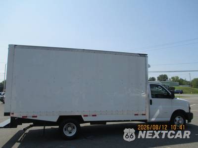2024 Chevrolet Express 3500 Cutaway 1WT DRW - zdjęcie 9 z 34 - miniatura
