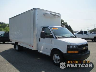 2024 Chevrolet Express 3500 Cutaway 1WT DRW - zdjęcie 34 z 34 - miniatura