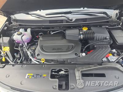 2027 Chrysler Pacifica Select 121.6" WB - zdjęcie 16 z 18 - miniatura