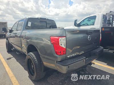 2017 Nissan TITAN XD SL Crew Cab Medium Bed - zdjęcie 6 z 19 - miniatura