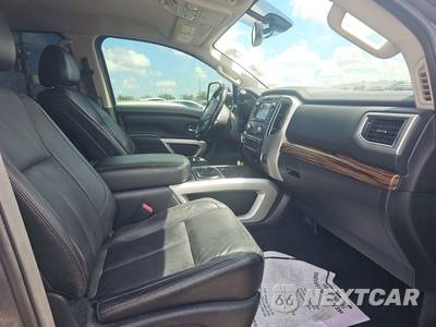 2017 Nissan TITAN XD SL Crew Cab Medium Bed - zdjęcie 8 z 19 - miniatura
