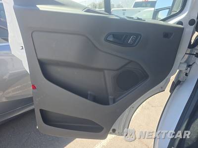 2025 Ford Transit 250 Cargo Van Low Roof 130.0" WB - zdjęcie 9 z 28 - miniatura