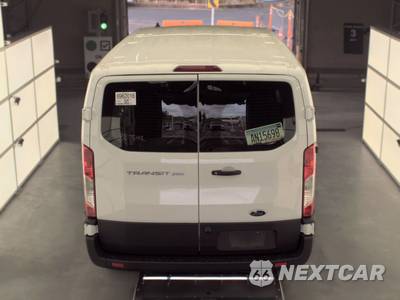 2025 Ford Transit 250 Cargo Van Low Roof 130.0" WB - zdjęcie 5 z 19 - miniatura