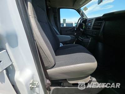 2025 GMC Savana 2500 Cargo Van 1WT 135.0" WB - zdjęcie 8 z 26 - miniatura