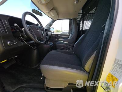 2025 GMC Savana 2500 Cargo Van 1WT 135.0" WB - zdjęcie 7 z 26 - miniatura