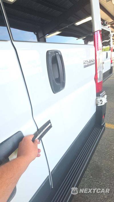 2025 Ram ProMaster 2500 Cargo Van Tradesman w/Passenger Seat Low Roof 136.0" WB - zdjęcie 23 z 31 - miniatura