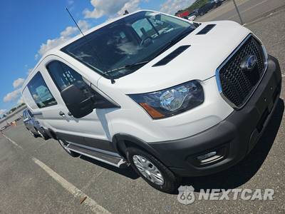 2025 Ford Transit 250 Cargo Van Low Roof 130.0" WB - zdjęcie 3 z 23 - miniatura