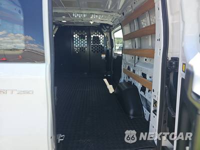2025 Ford Transit 250 Cargo Van Low Roof 130.0" WB - zdjęcie 15 z 23 - miniatura