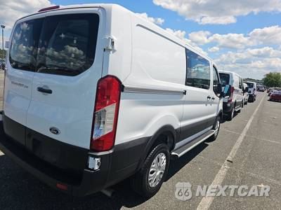 2025 Ford Transit 250 Cargo Van Low Roof 130.0" WB - zdjęcie 4 z 23 - miniatura